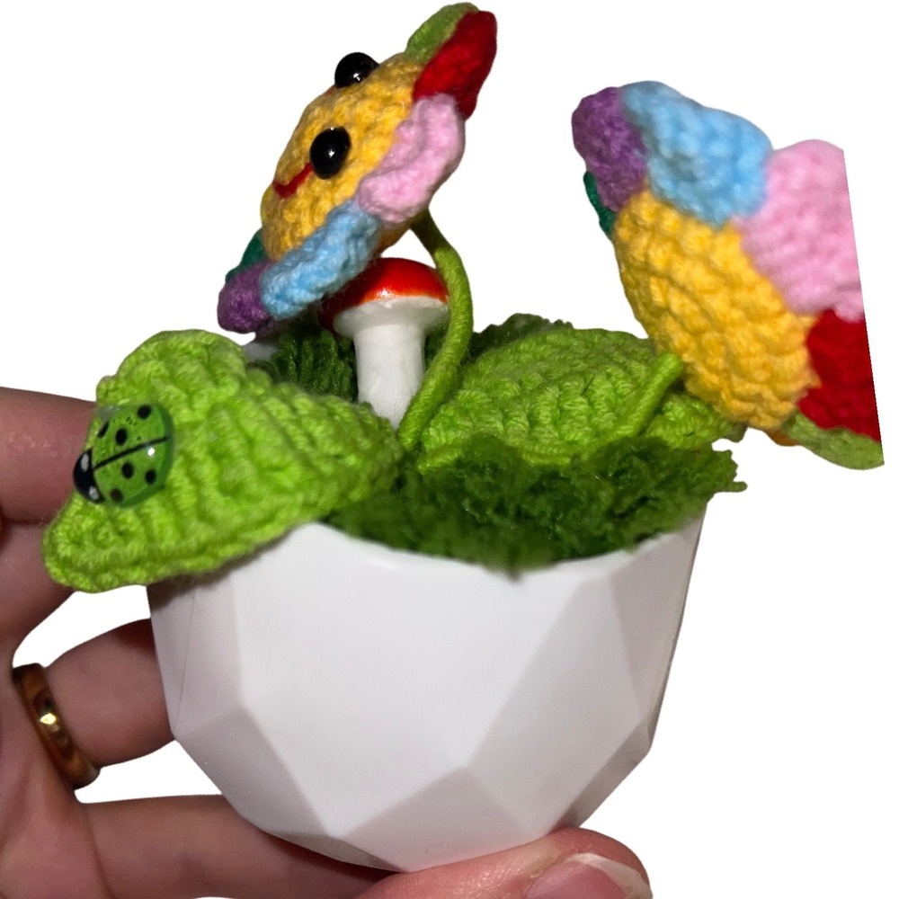 Crochet Flower Pot Amigurumi Smiling Flowers Desk Decor Handmade Gift Cute Plant - Picture 3 of 8